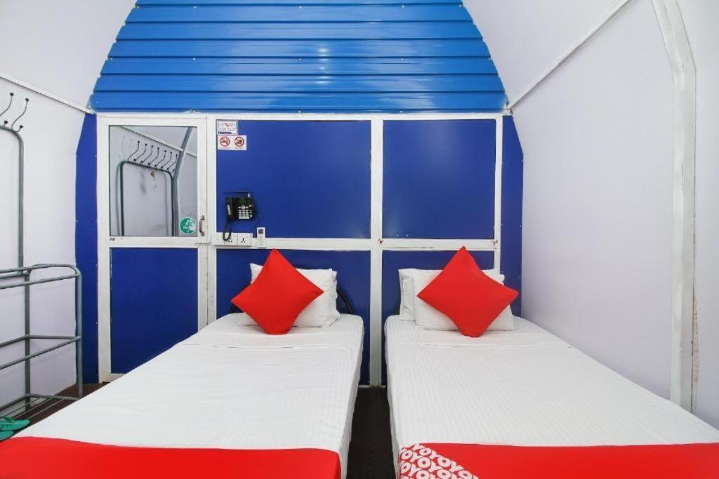 A4 Hostel Colombo Airport - Eco Lodge - Free Pickup & Drop 卡图纳耶克 外观 照片
